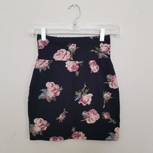 Aritzia Talula Floral Skirt