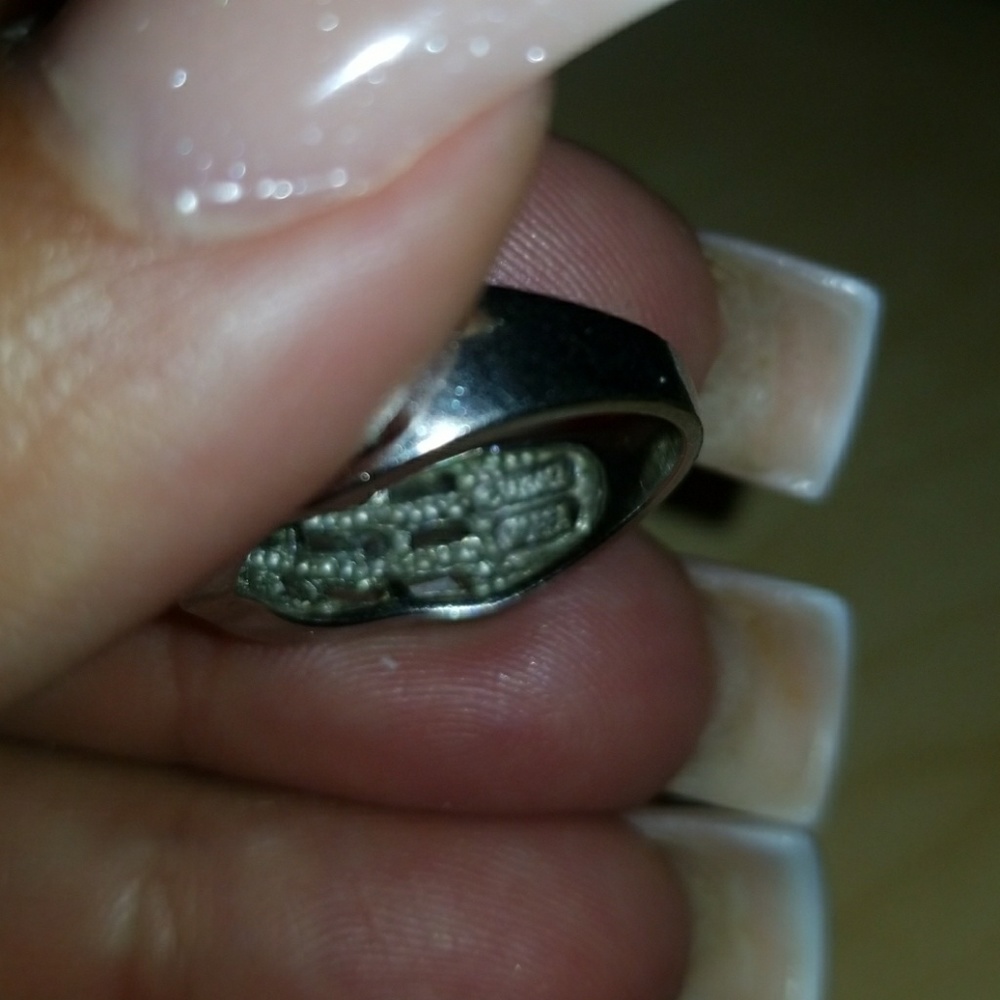 Silver Ring - Picture 4 of 4