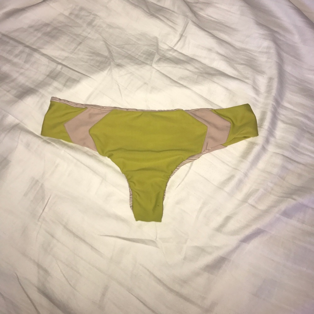 $30🅿️🅿️ Lilikoi/Naked Mentawais