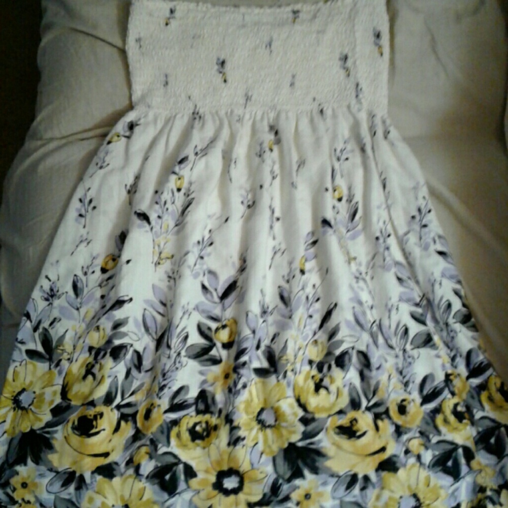 Forever 21 flower printed strapless sun dress