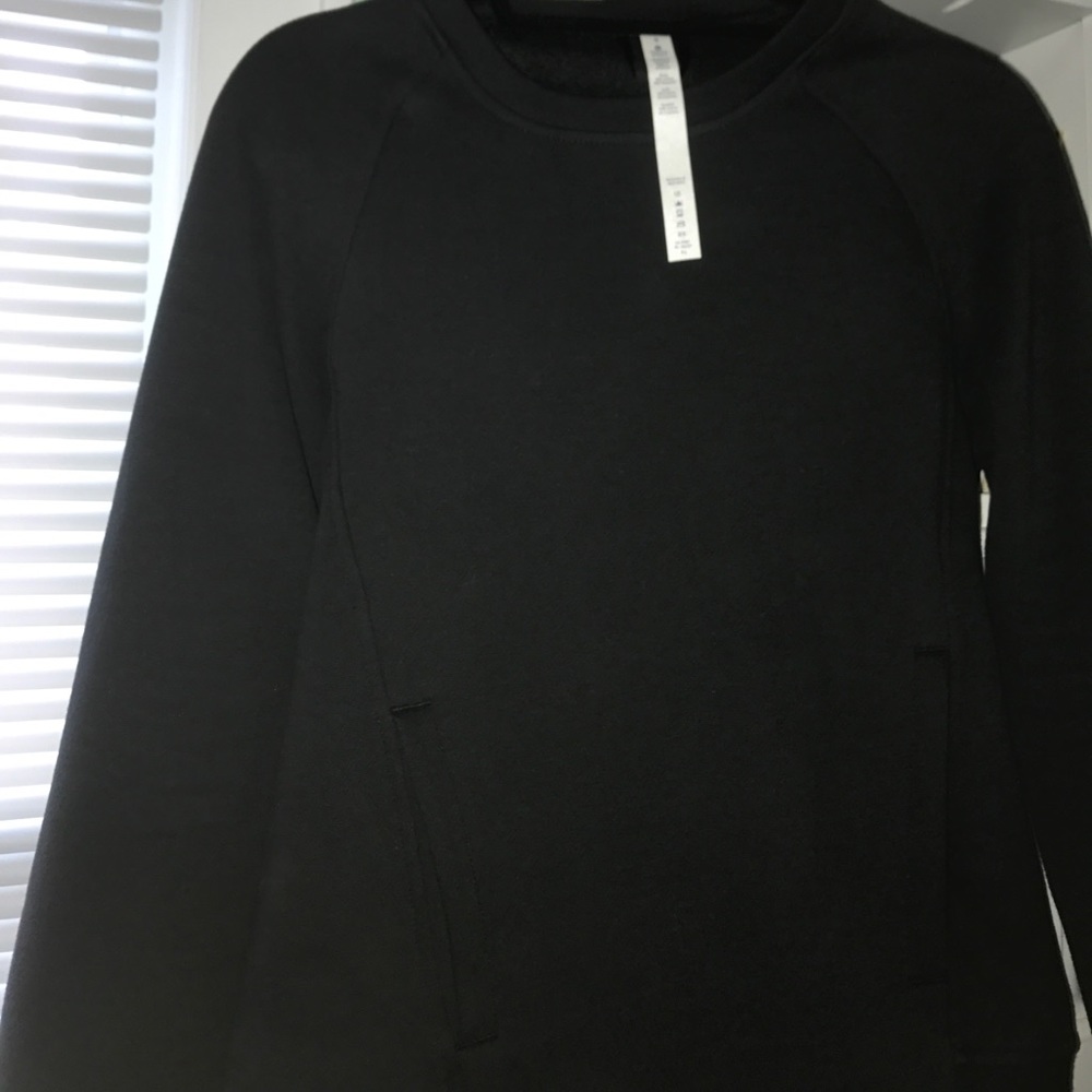 Lululemon Embrace the Space sweatshirt