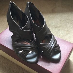 Taupe Grey open toe sandals