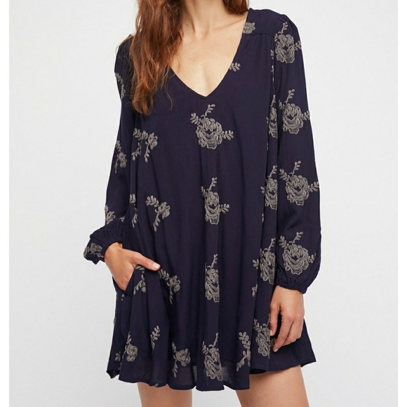 Free People Embroidered Austin Swing Dress w/Pockets cutout back - Picture 2 of 8