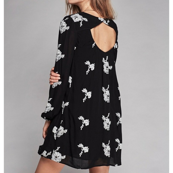 Free People Embroidered Austin Swing Dress w/Pockets cutout back - Picture 1 of 8