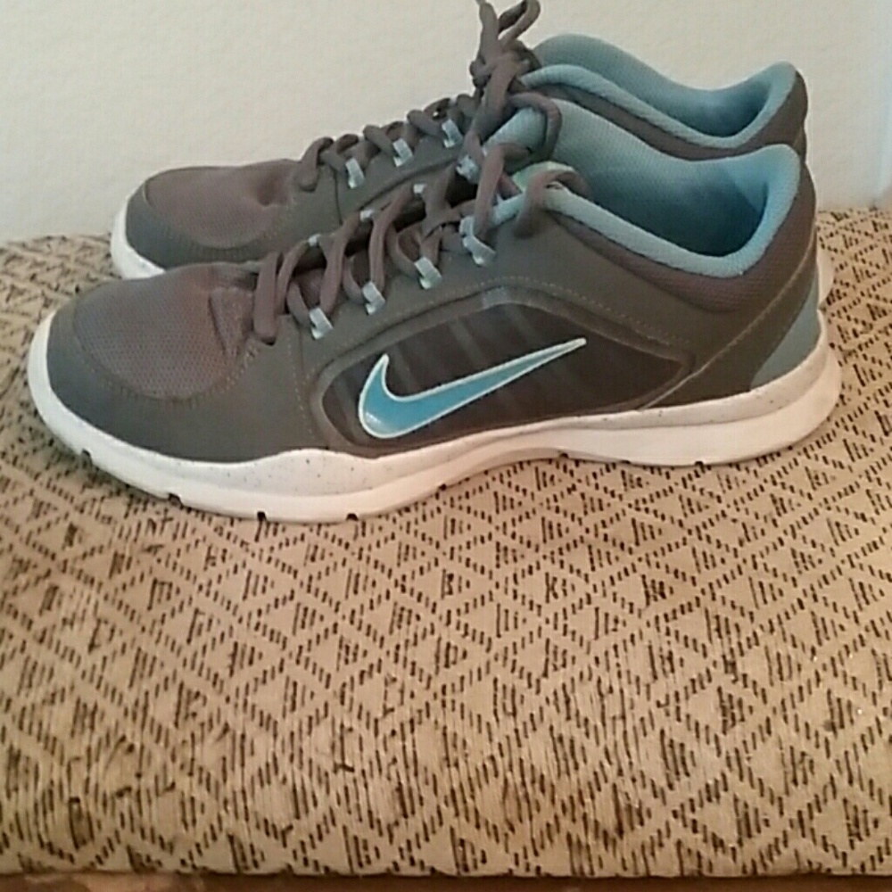 Woman's  Nike Training (7.5 )