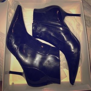 Steve Madden dressy blk patent leather heel boot
