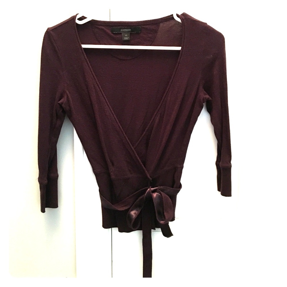Express ballet style wrap top in plum