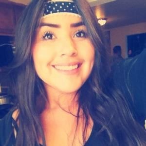 Meet your Posher, Yvette