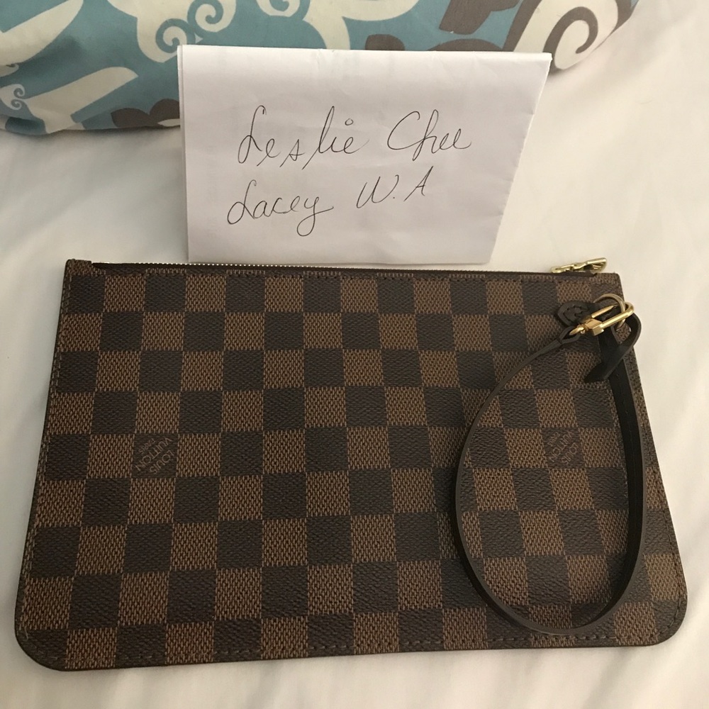 SOLD Locally Authentic Louis Vuitton Pochette MM