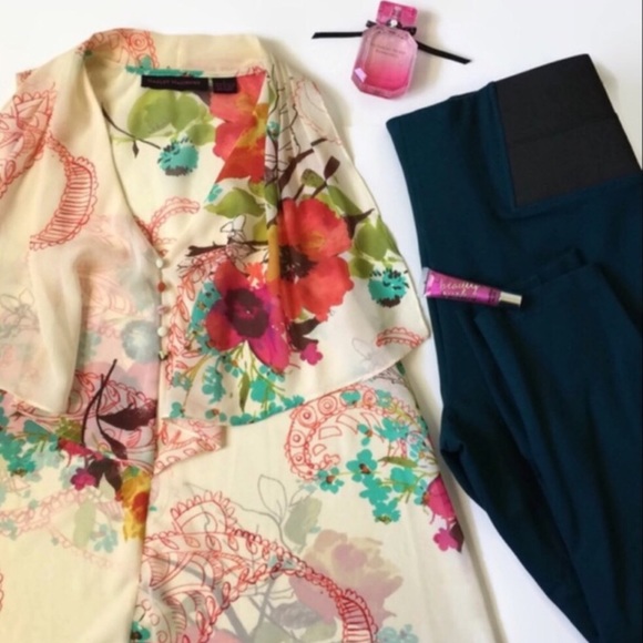 Tops - Floral Beauty Blouse