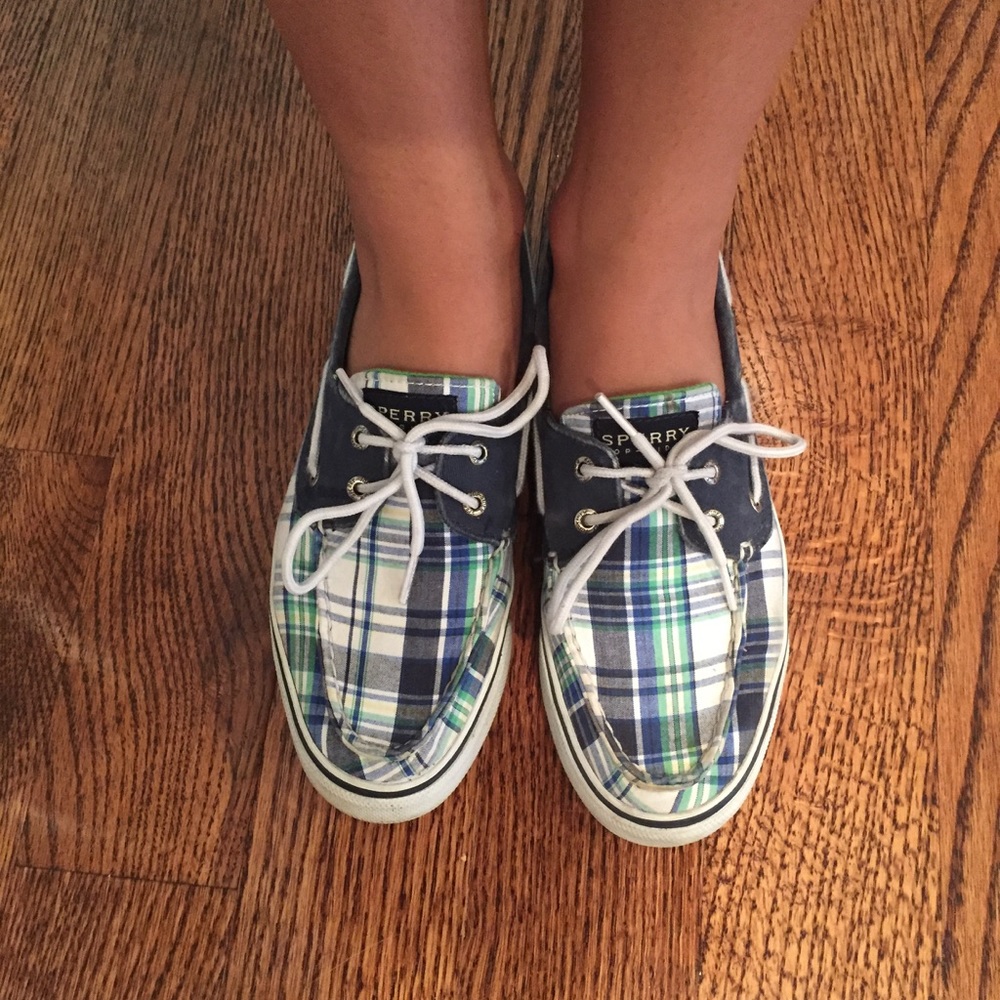 Green and blue striped SPERRYs!