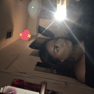 Meet your Posher, Leslie