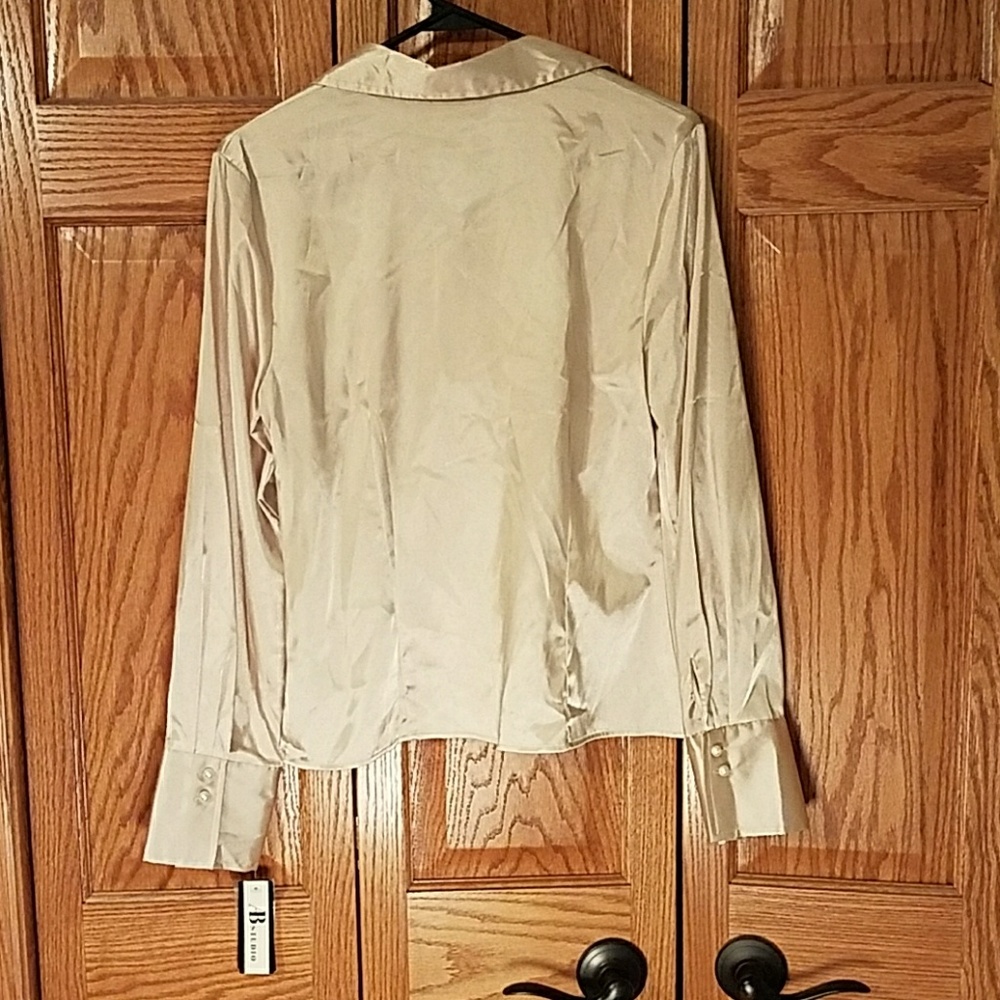 Blouse - Picture 2 of 4