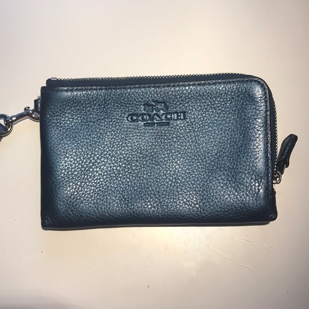 Authentic Coach Wristlet - Picture 4 of 6