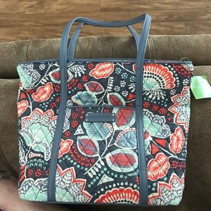 Vera Bradley small trimmed Vera
