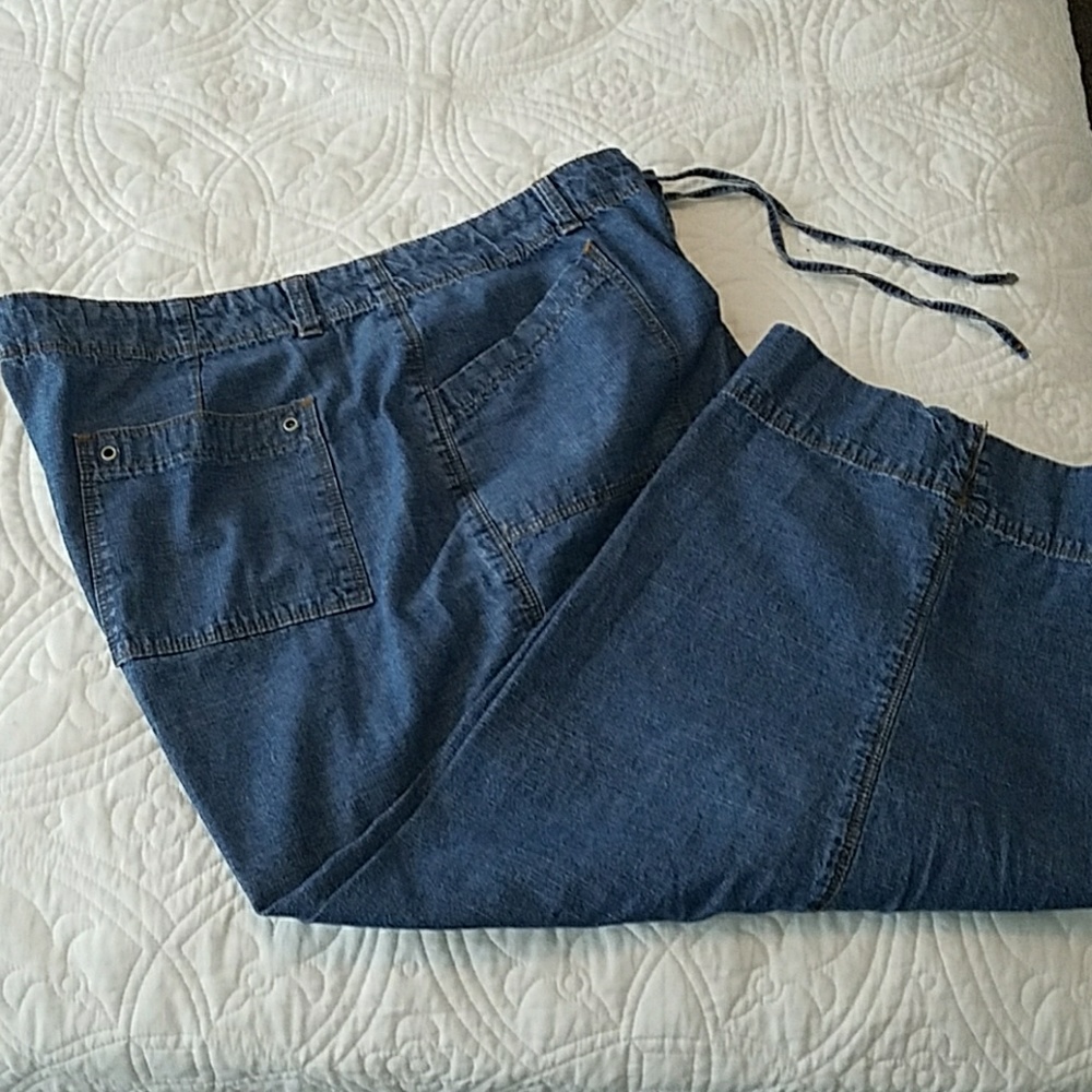 Denim capris