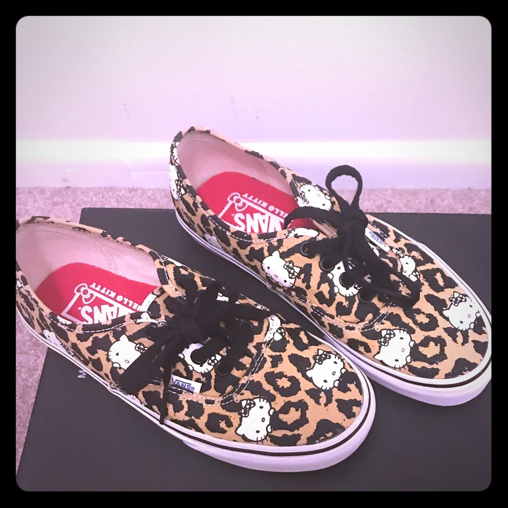 Limited edition Sanrio Hello Kitty Vans