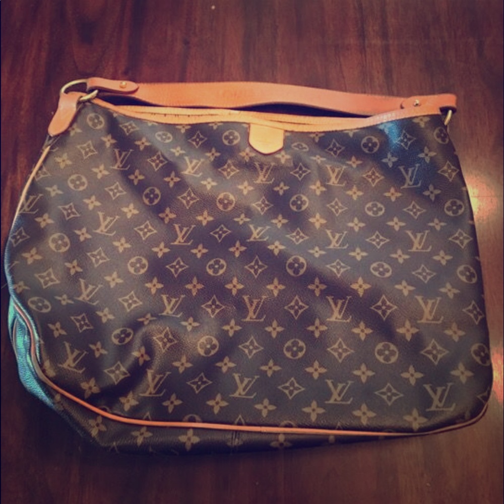 Authentic LOUIS VUITTON hobo style