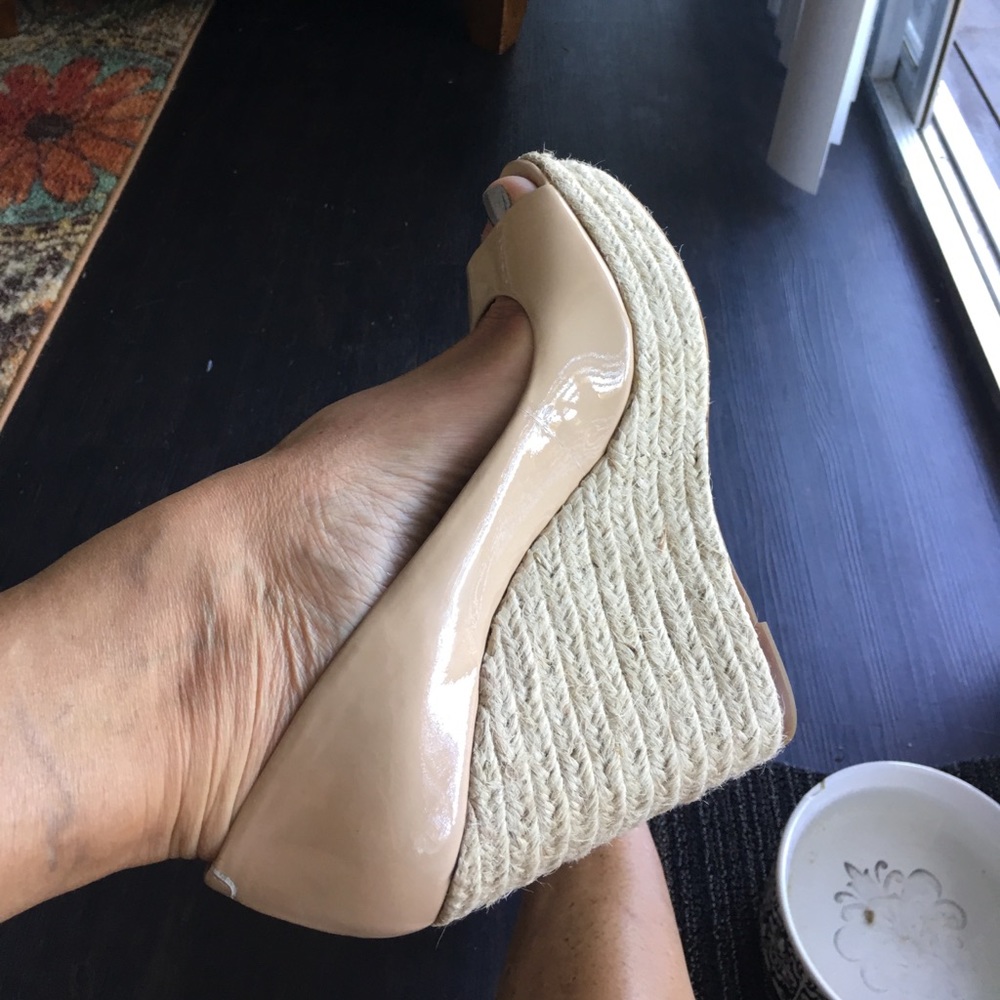 Vince Camuto patent leather wedges