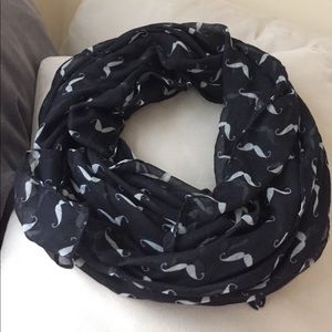 I Mustache this Scarf! 👨🏻