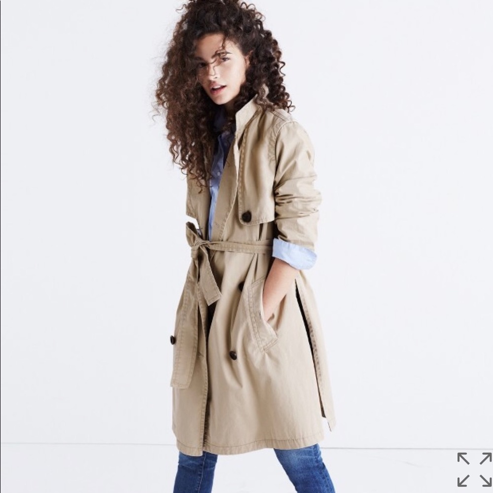 NWT Madewell abroad trench coat Medium
