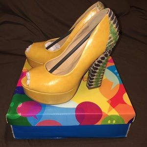 Platform Peep Toe Heels NIB