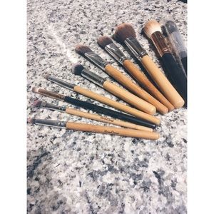 Set of 10 Brushes