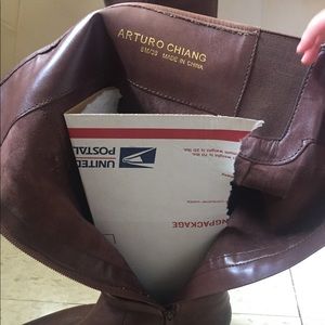 Arturo Chiang Leather boots