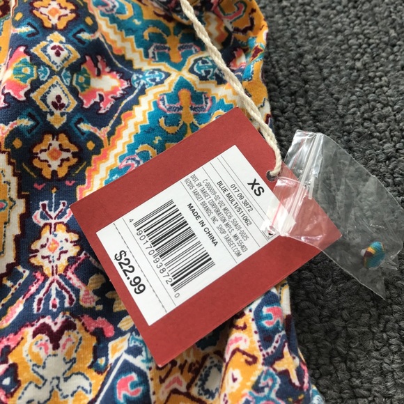 Patterned Dress - Picture 2 of 3