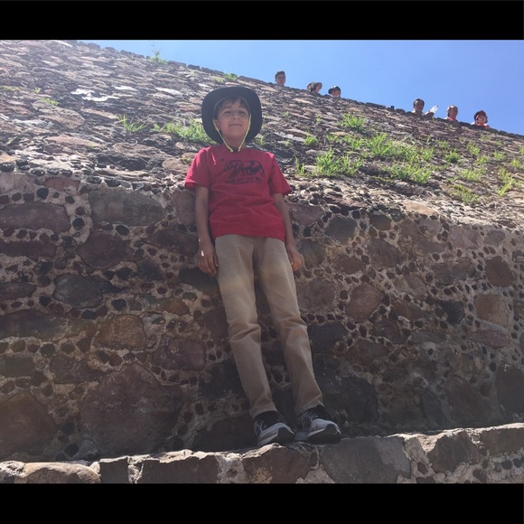 Meet your Posher, Jordy - Picture 1 of 1