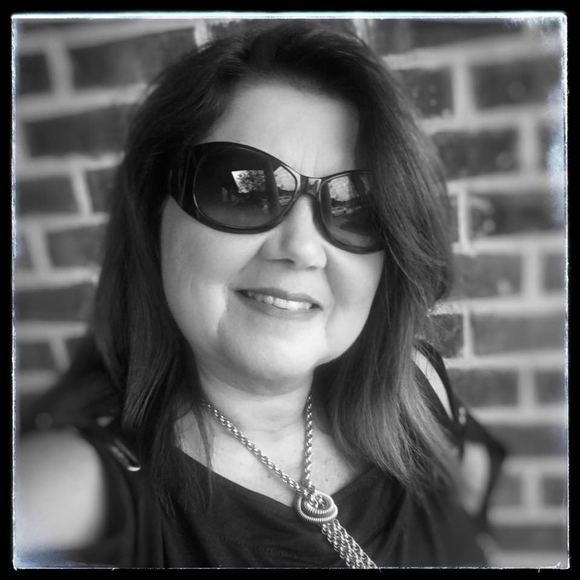 Meet your Posher, Susan - Picture 1 of 1