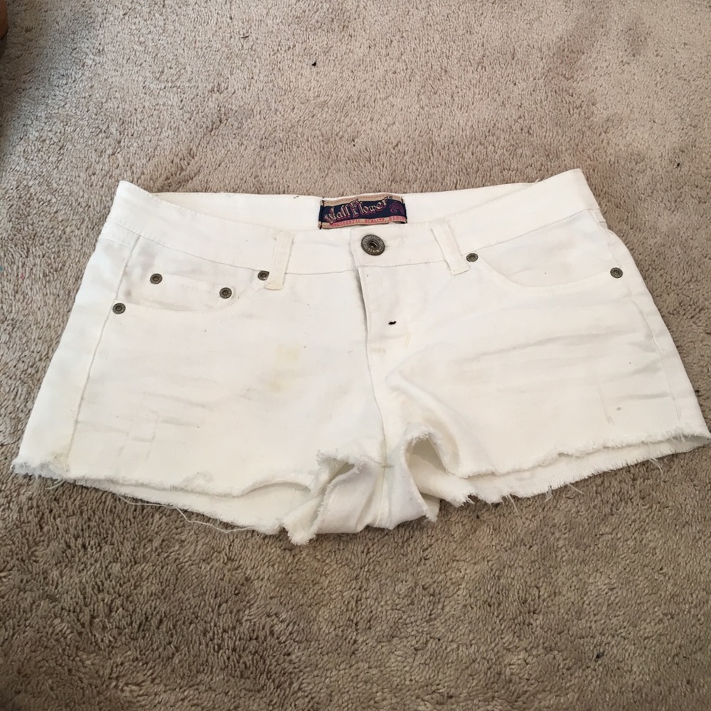 White Jean Shorts. Size 9/juniors