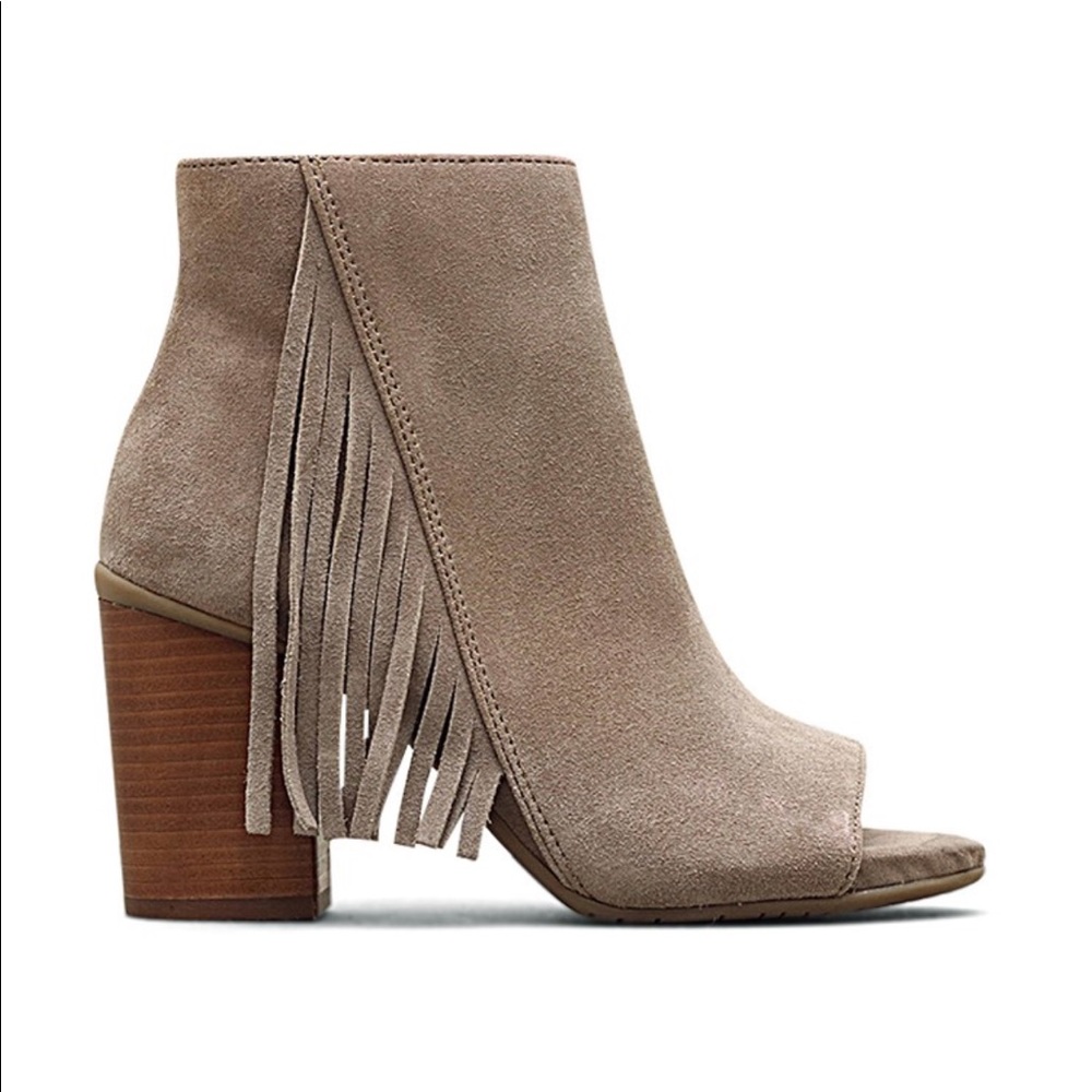 Kenneth Cole REACTION Suede Fringe Booties