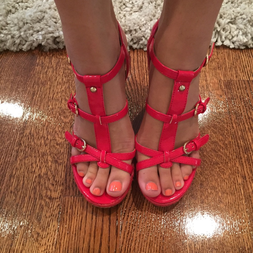 Red TOMMY HILFIGER wedges