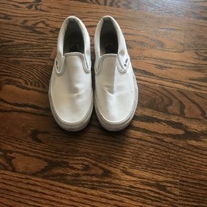 white vans slip on