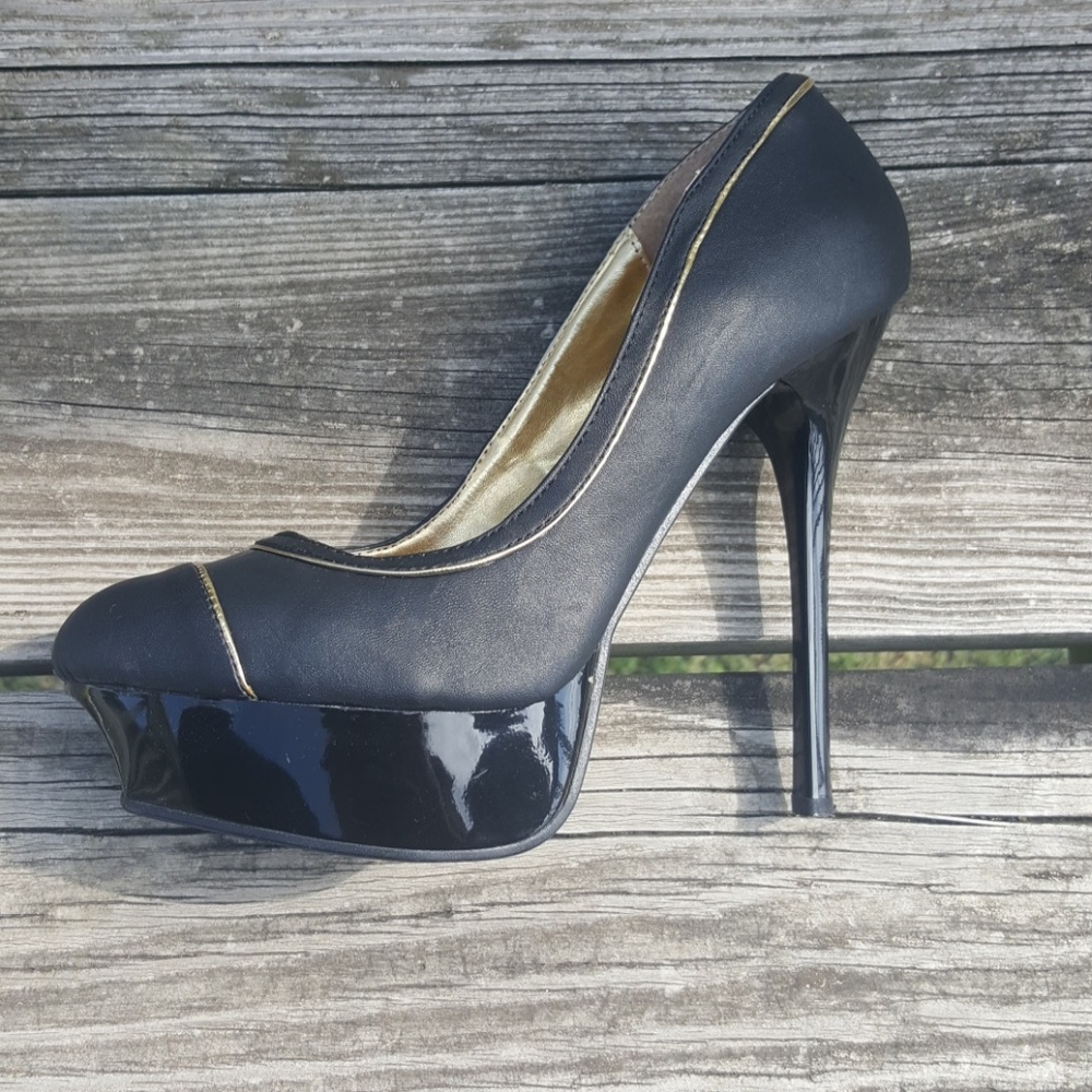 Black heels with gold detail