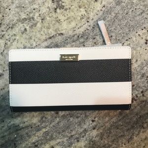 Brand New Kate Spade Wallet- black&white striped
