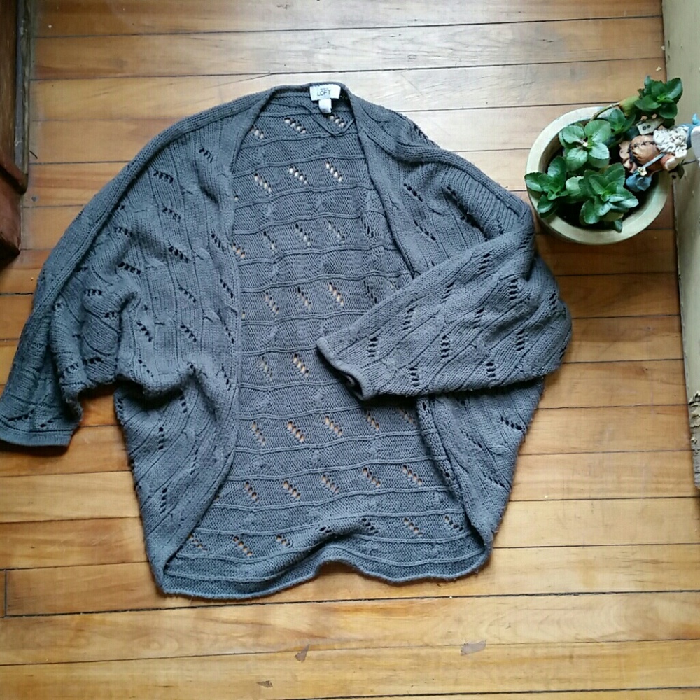 Ann Taylor Loose Cardigan