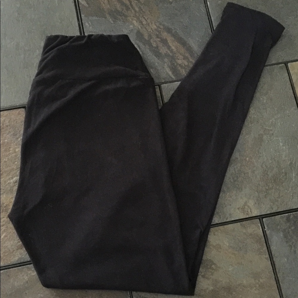 Lularoe Black OS leggings