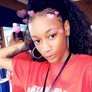 Meet your Posher, Kaitlynn