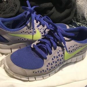 Nike Free Runs Women's size 8