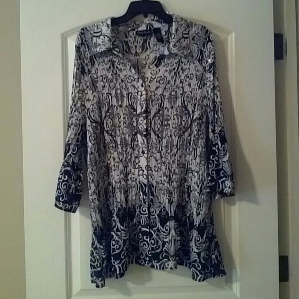 Maggie Barnes Black and White 2X Top