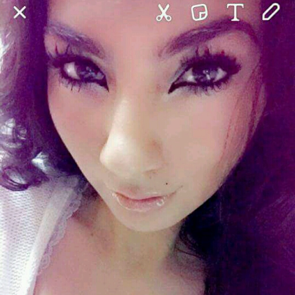 Meet your Posher, Vanessa