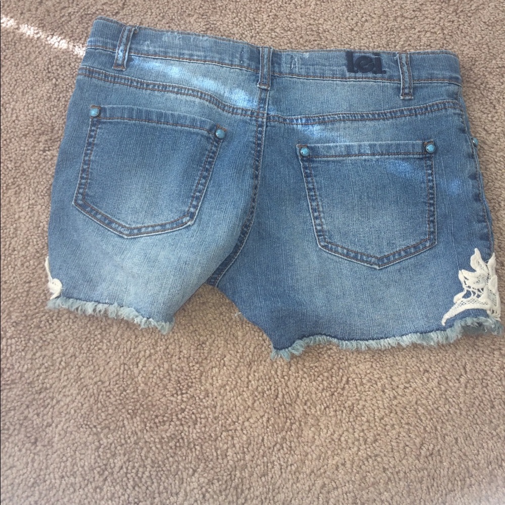Shorts - Picture 2 of 2