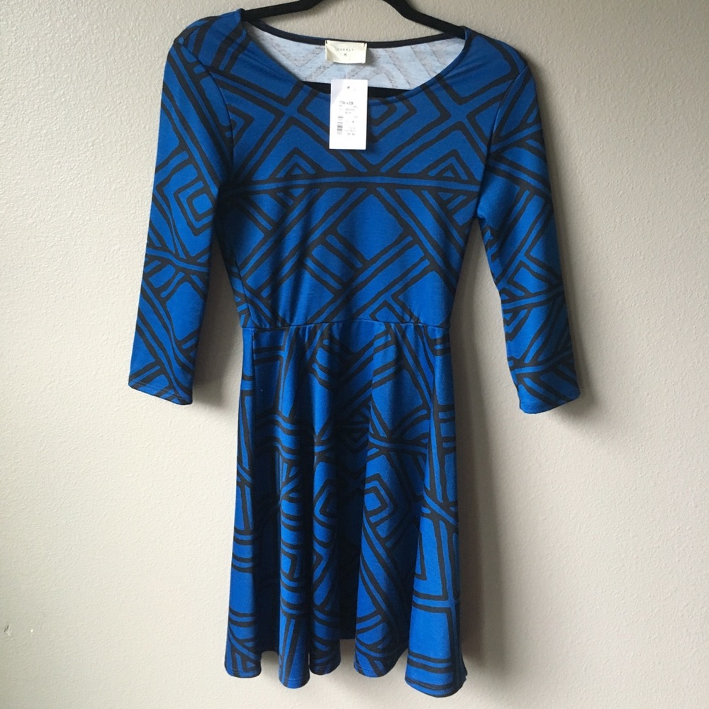 🔵⚫️BLUE AND BLACK DRESS⚫️🔵