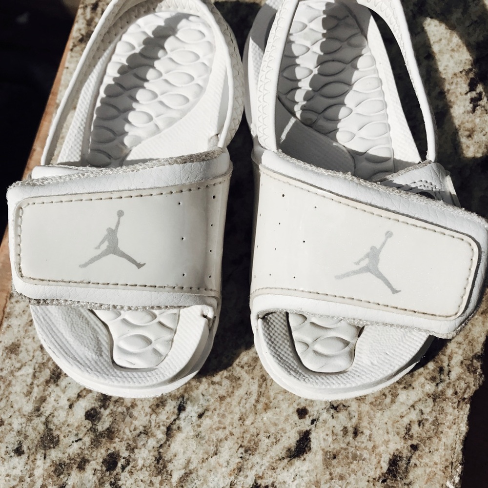 Toddler Jordan sandal white 7c
