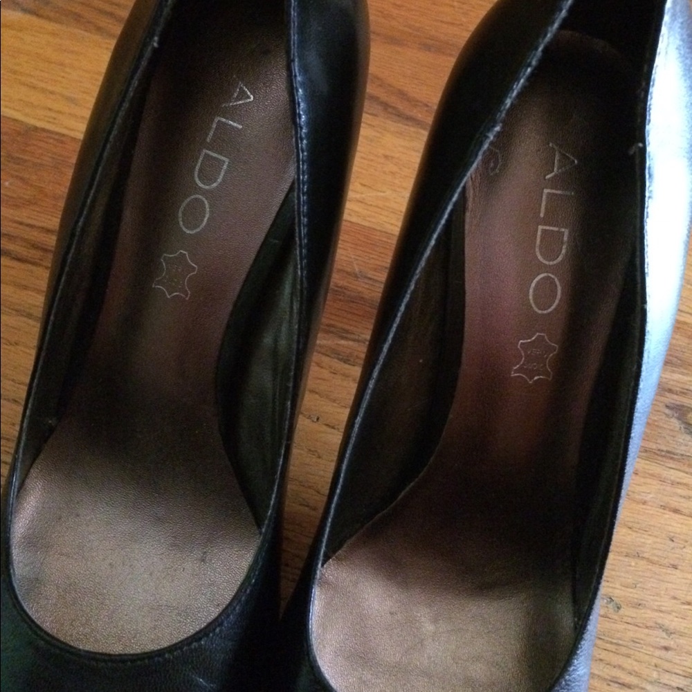 Classic black Aldo pumps - Picture 6 of 8