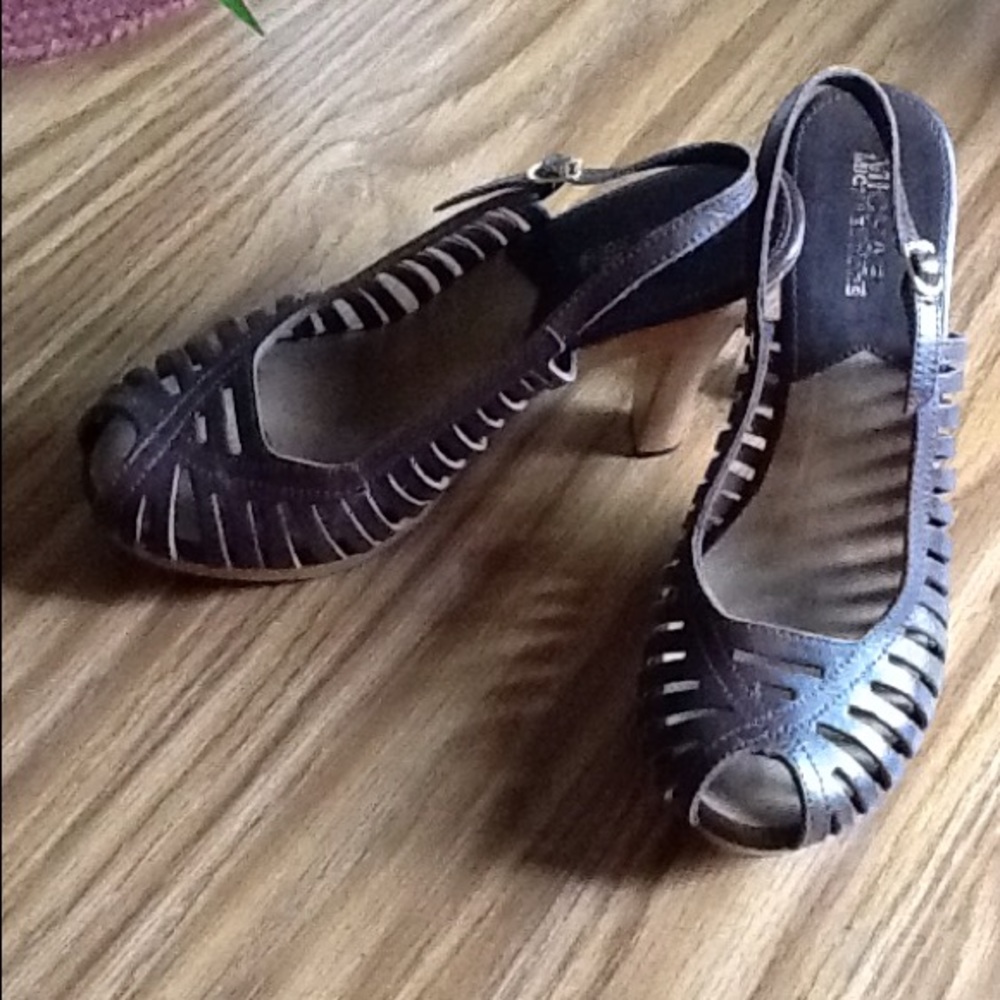 Michael Kors leather sling back peep toe sandal
