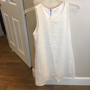 White lace design dress