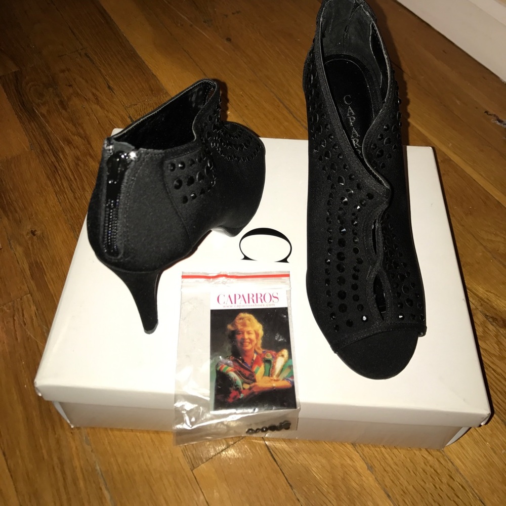 NEVER BEFORE WORN BLACK BOOTIES